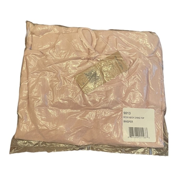 M. Stars Wht 2x1 Rib LS Mock Neck Swing Blouse - Picture 12 of 14